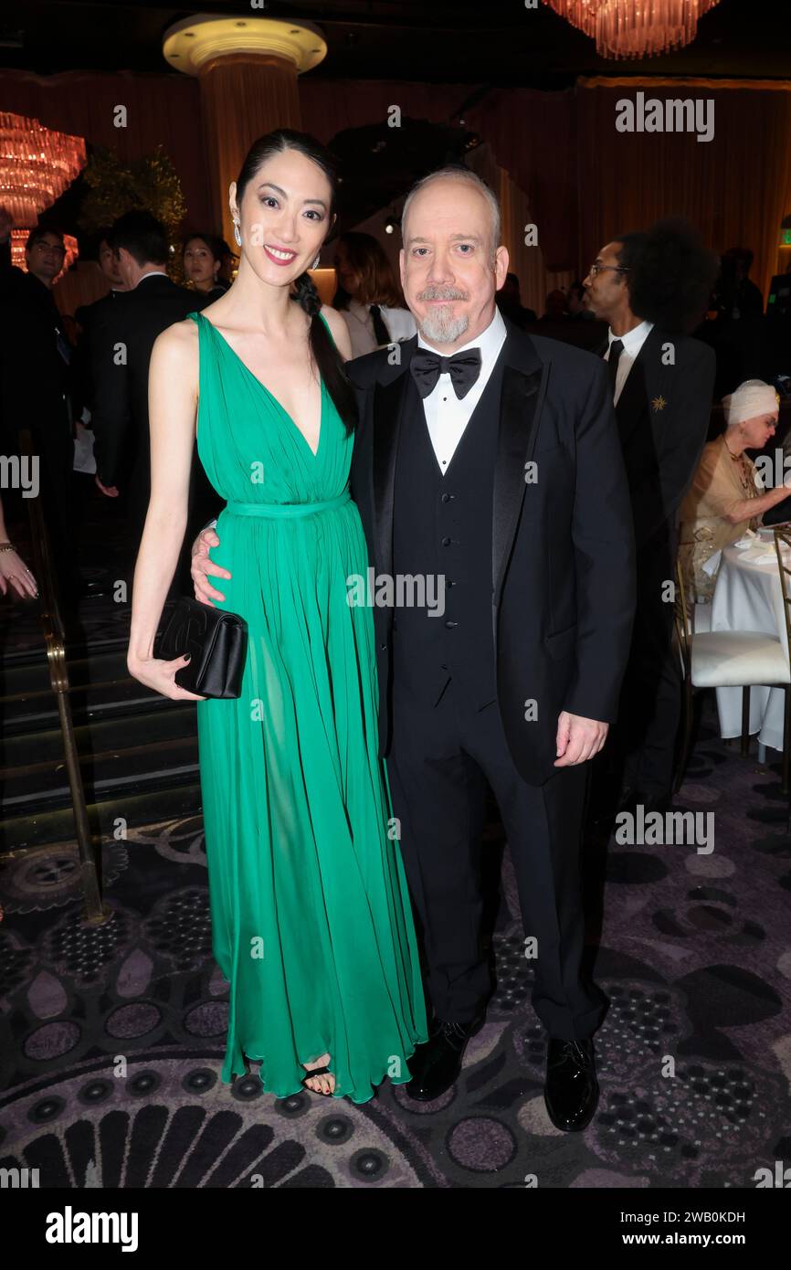 Beverly Hills, United States. 07th Jan, 2024. Elizabeth Cohen and Paul Giamatti at the 81st Golden Globe Awards held at the Beverly Hilton Hotel on January 7, 2024 in Beverly Hills, California. Credit: PMC/Alamy Live News Stock Photo