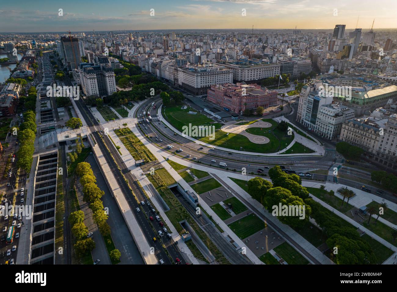 Beautiful aerial footage of Plaza de Mayo, the Casa Rosada Presidents house, The Kirchner Cultural Centre, in Puerto Madero. Buenos Aires, Argentina Stock Photo