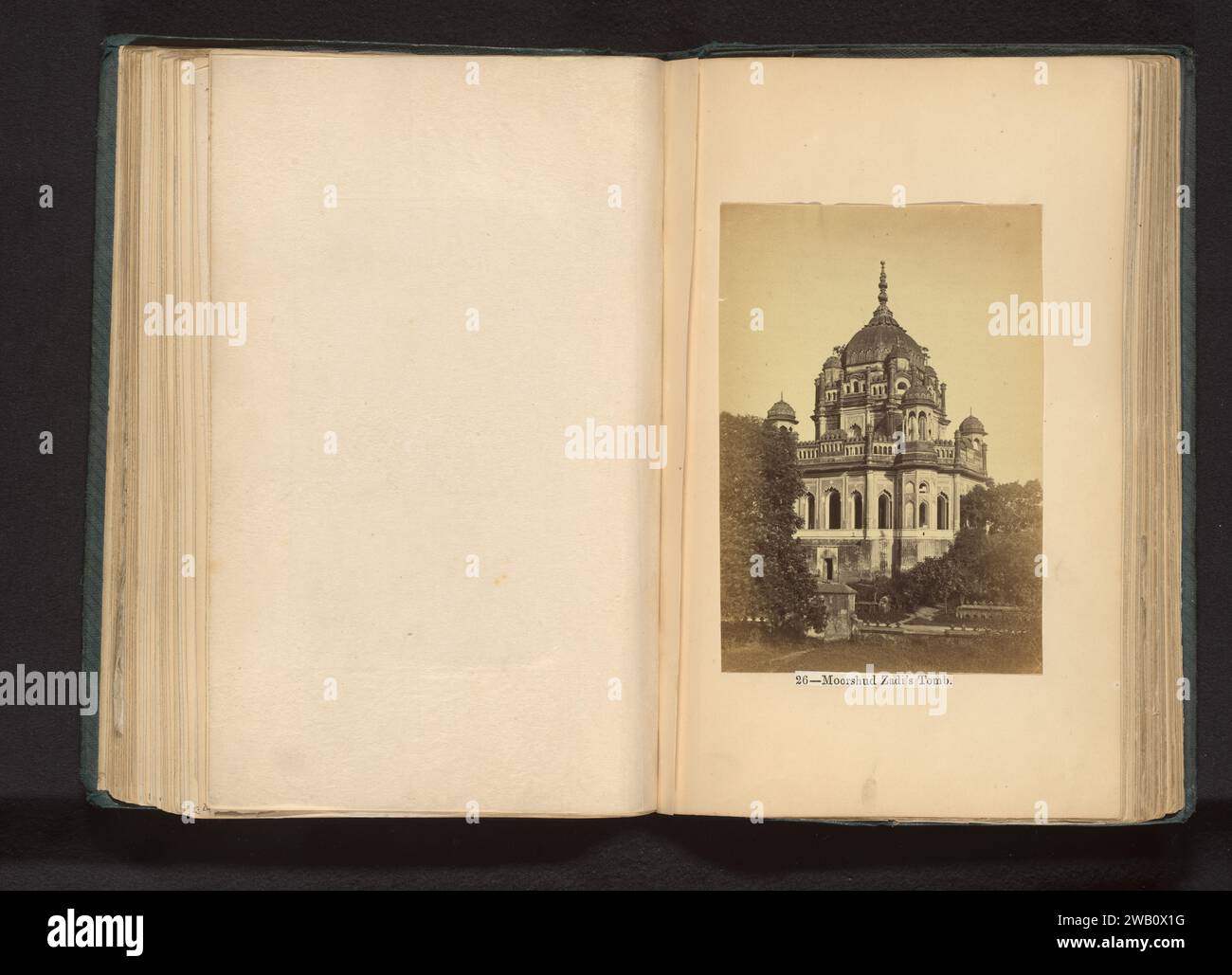 Tomb for the wife of Saadat Ali Khan in Luckknow, Darogha Ubbas Alli, c. 1864 - in or before 1874 photograph  Lucknow photographic support albumen print grave, tomb Lucknow Stock Photo