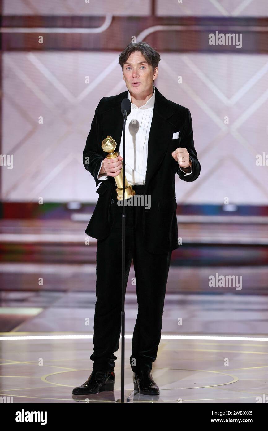 Beverly Hills, United States. 07th Jan, 2024. Cillian Murphy accepts ...