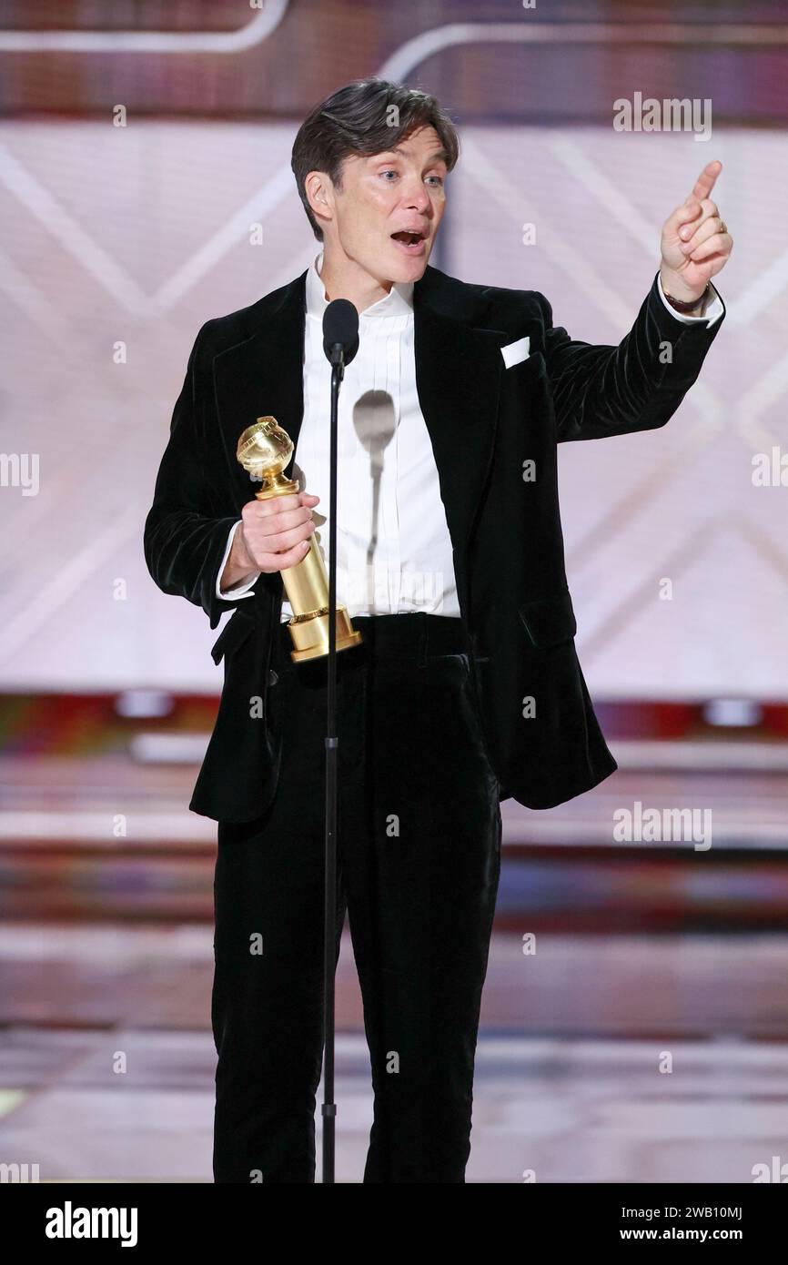 Beverly Hills, United States. 07th Jan, 2024. Cillian Murphy accepts ...