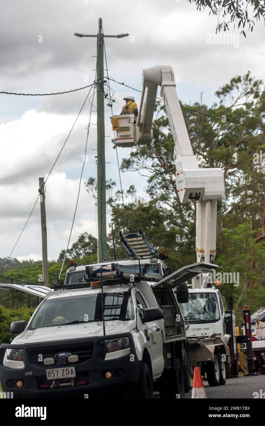 Work to restore electricity power supply to Tamborine Mountain