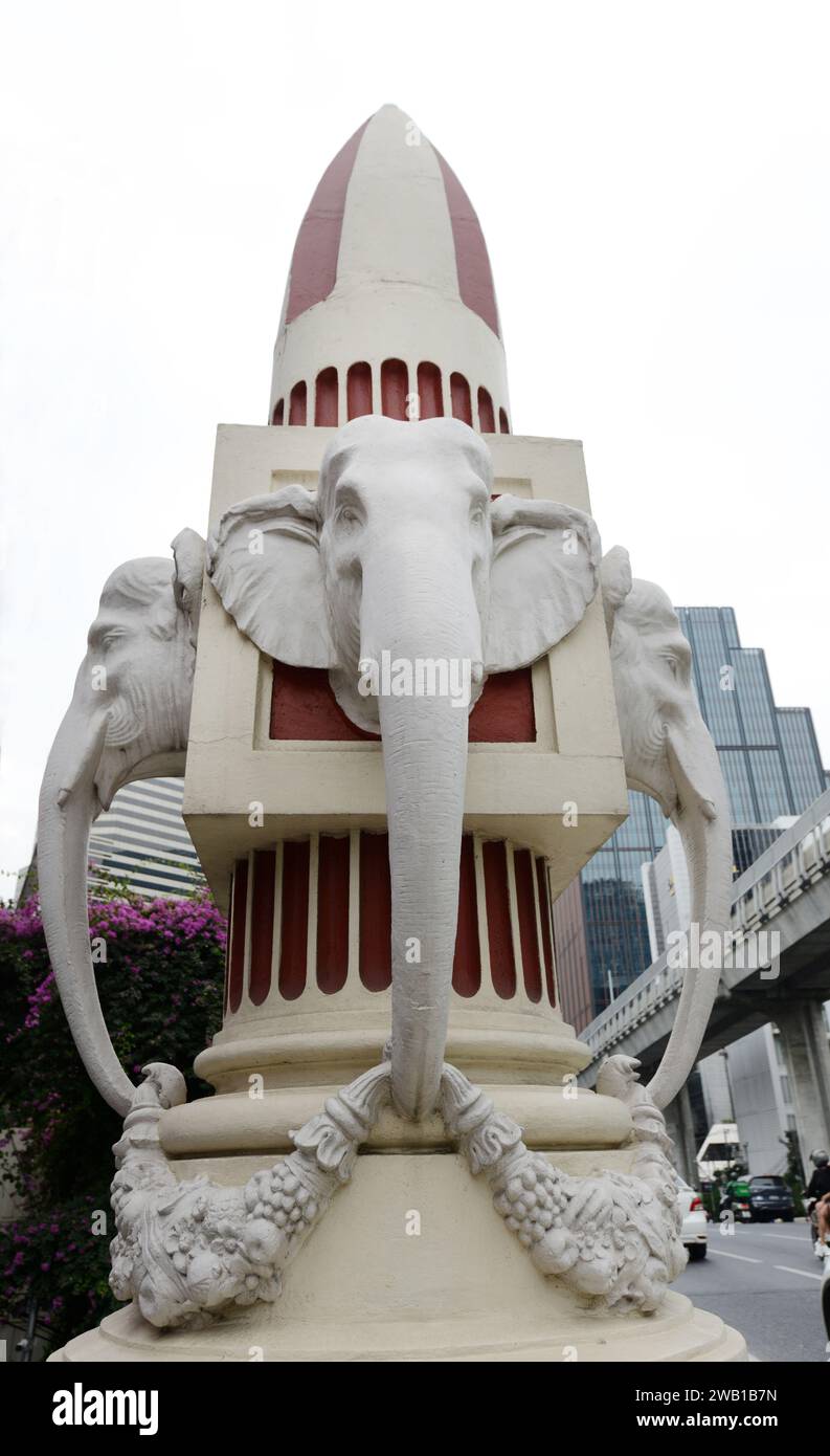 Chaloemla 56 Bridge on Phaya Thai Rd. in Bangkok, Thailand. Stock Photo