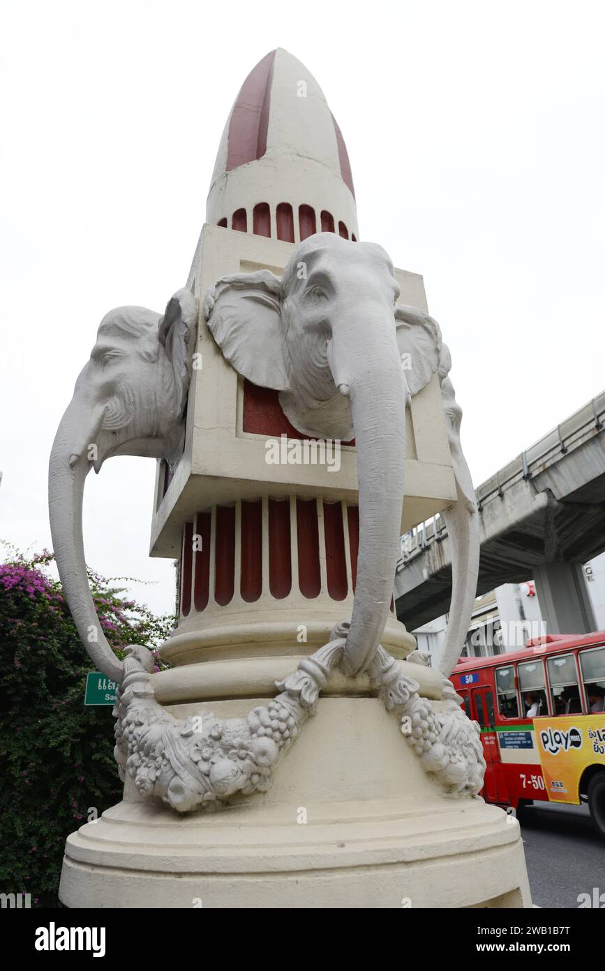 Chaloemla 56 Bridge on Phaya Thai Rd. in Bangkok, Thailand. Stock Photo