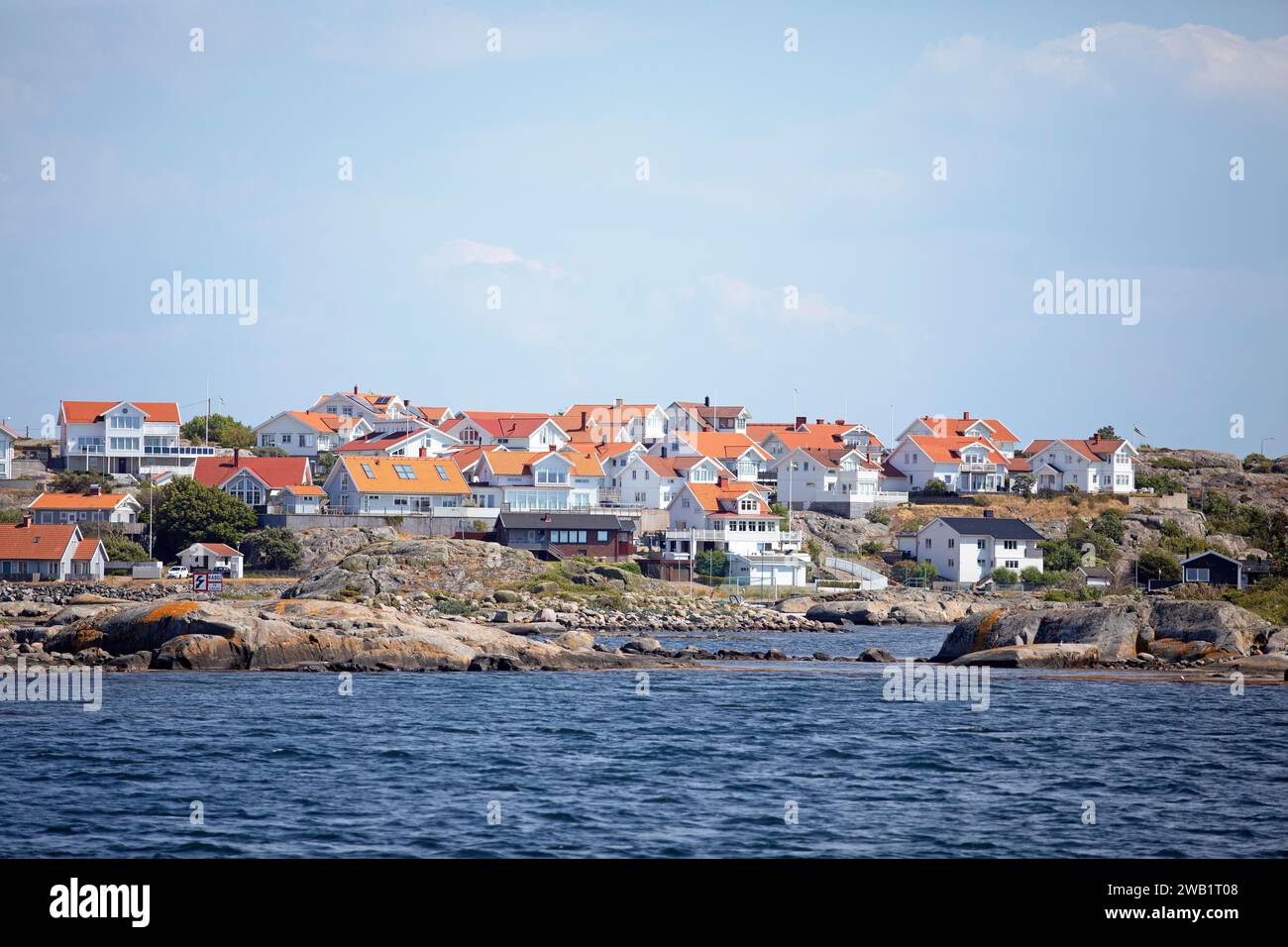 View of Hoenoe, Hoenoe archipelago island, Oeckeroe municipality ...