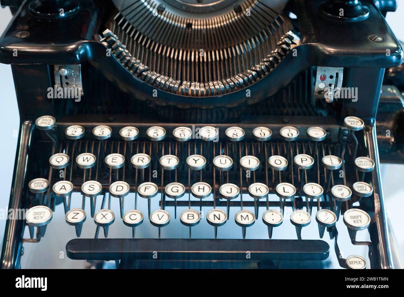 Old typewriter, writing, typing, analogue, history, office history