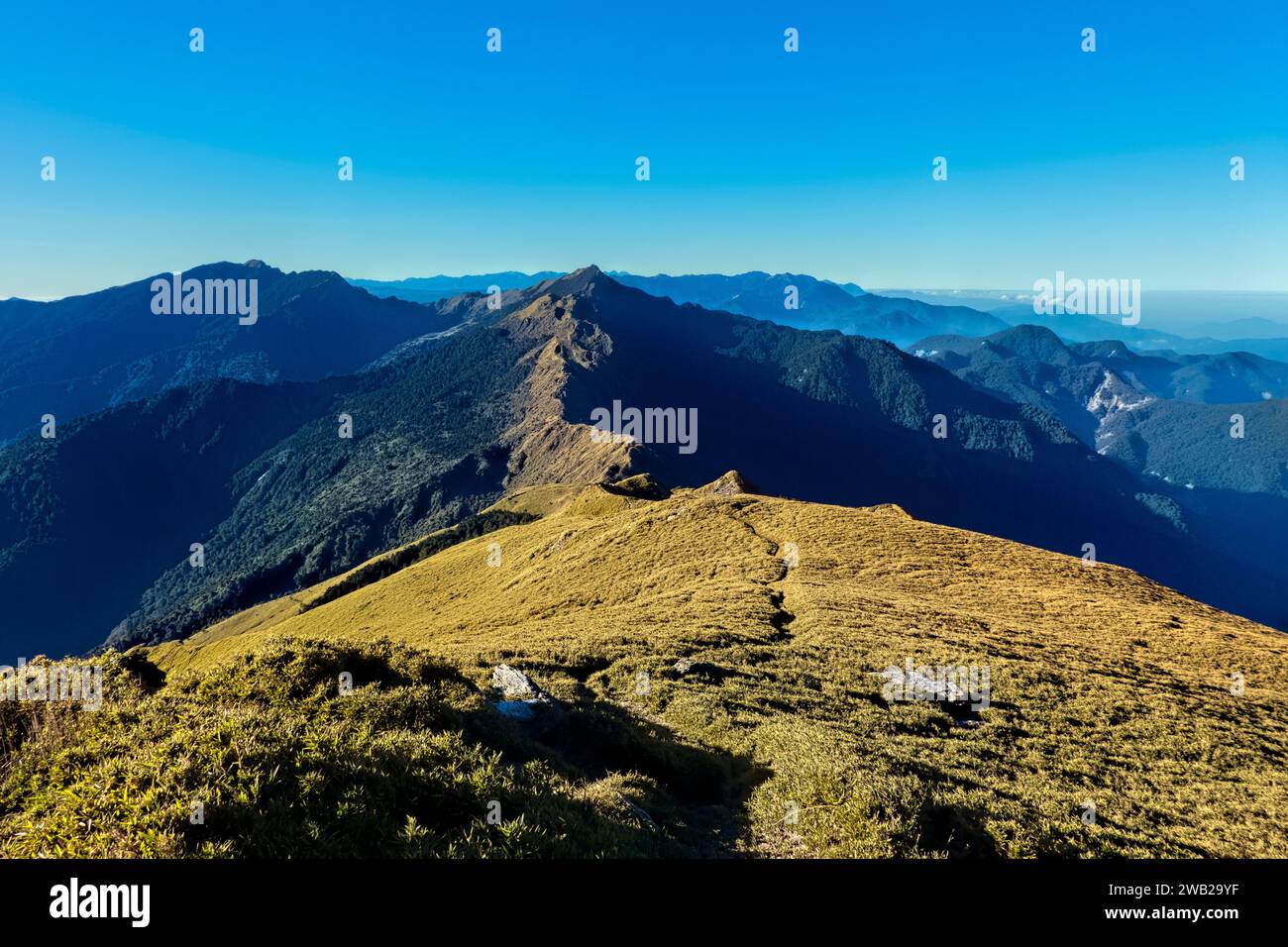 View of the beautiful ridge route on Mount Nenggao, Nantou, Taiwan ...