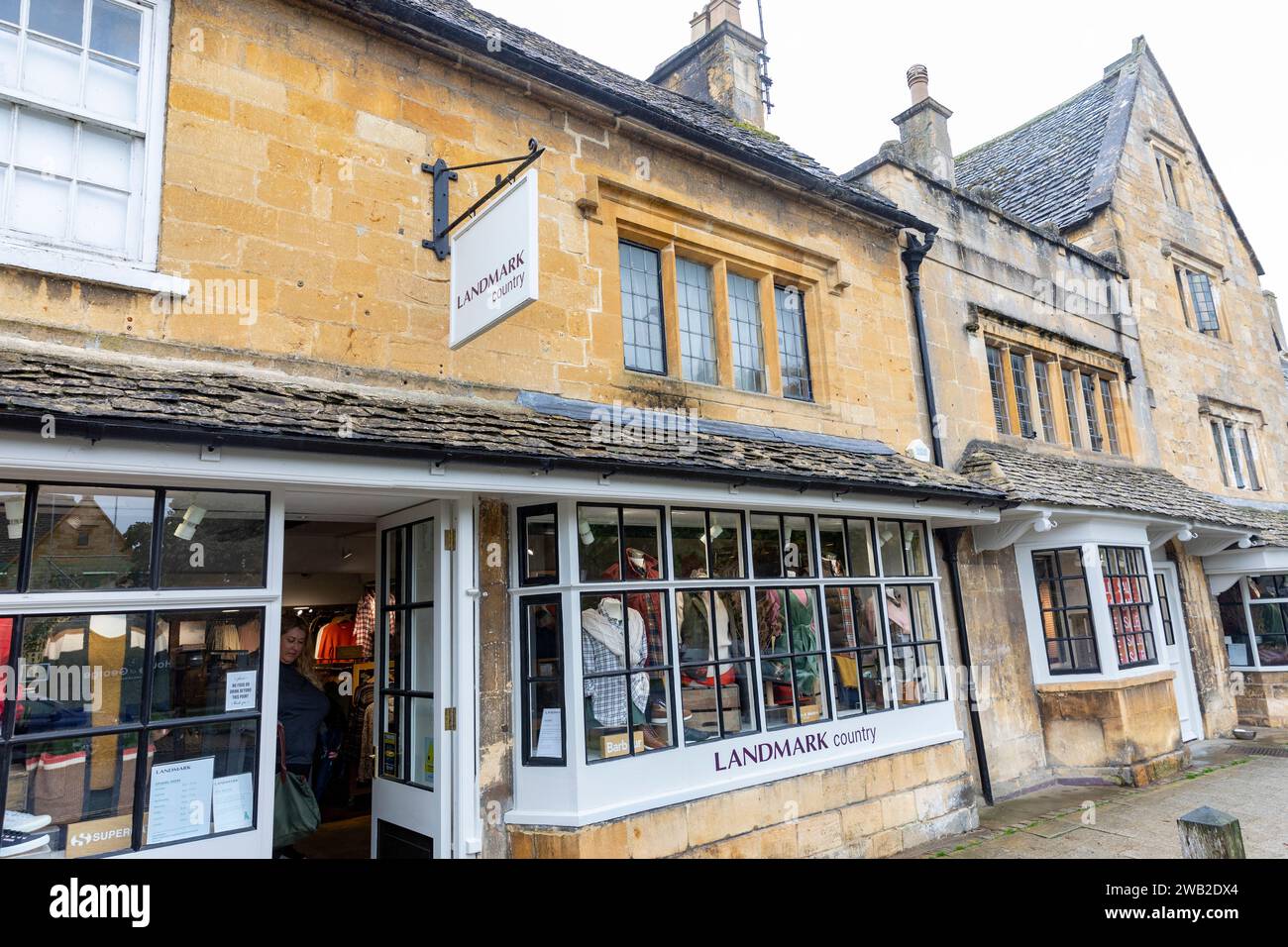 Broadway village Cotswolds, Landmark Country independent retail store