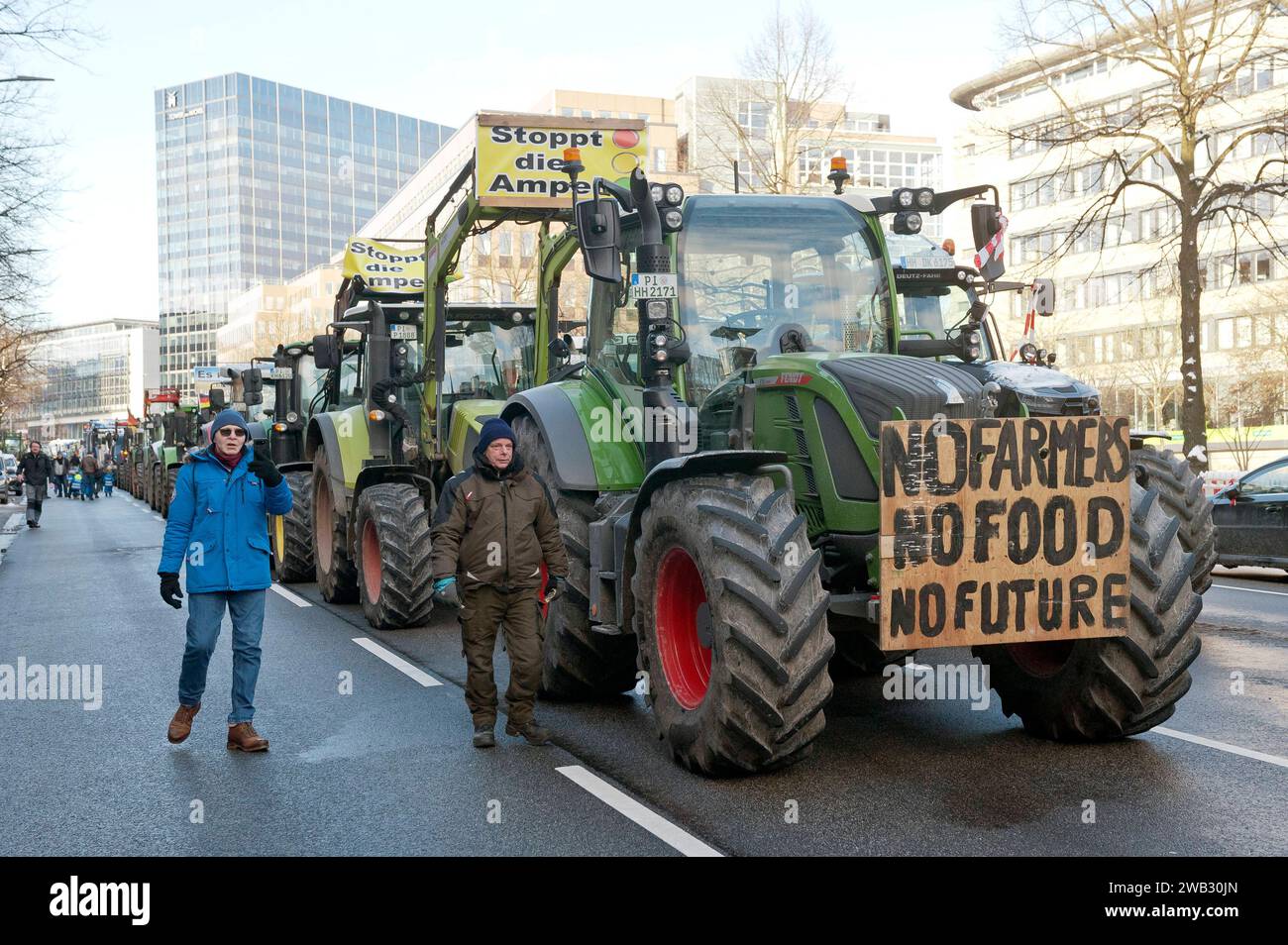 Landwirte demonstrieren gegen geplante Subventionskürzungen