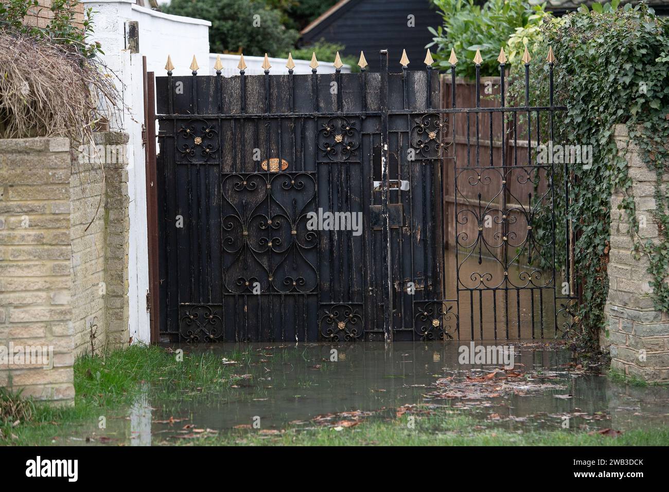 Sunnymeads hires stock photography and images Alamy