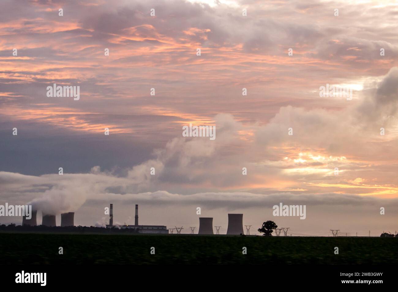 Sunrise Over A Coal Fired Power Station In South Africa Stock Photo Alamy sunrise-over-a-coal-fired-power-station-in-south-africa-stock-photo-alamy