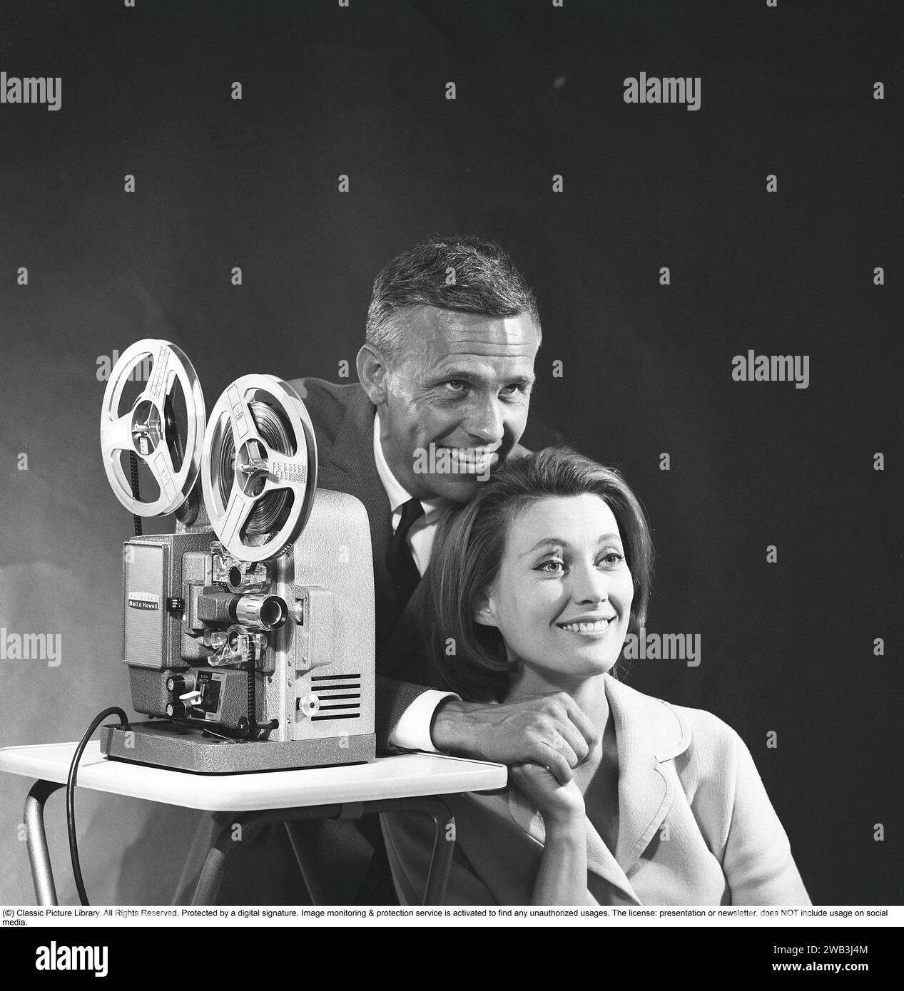 Old movie screen hi-res stock photography and images - Alamy