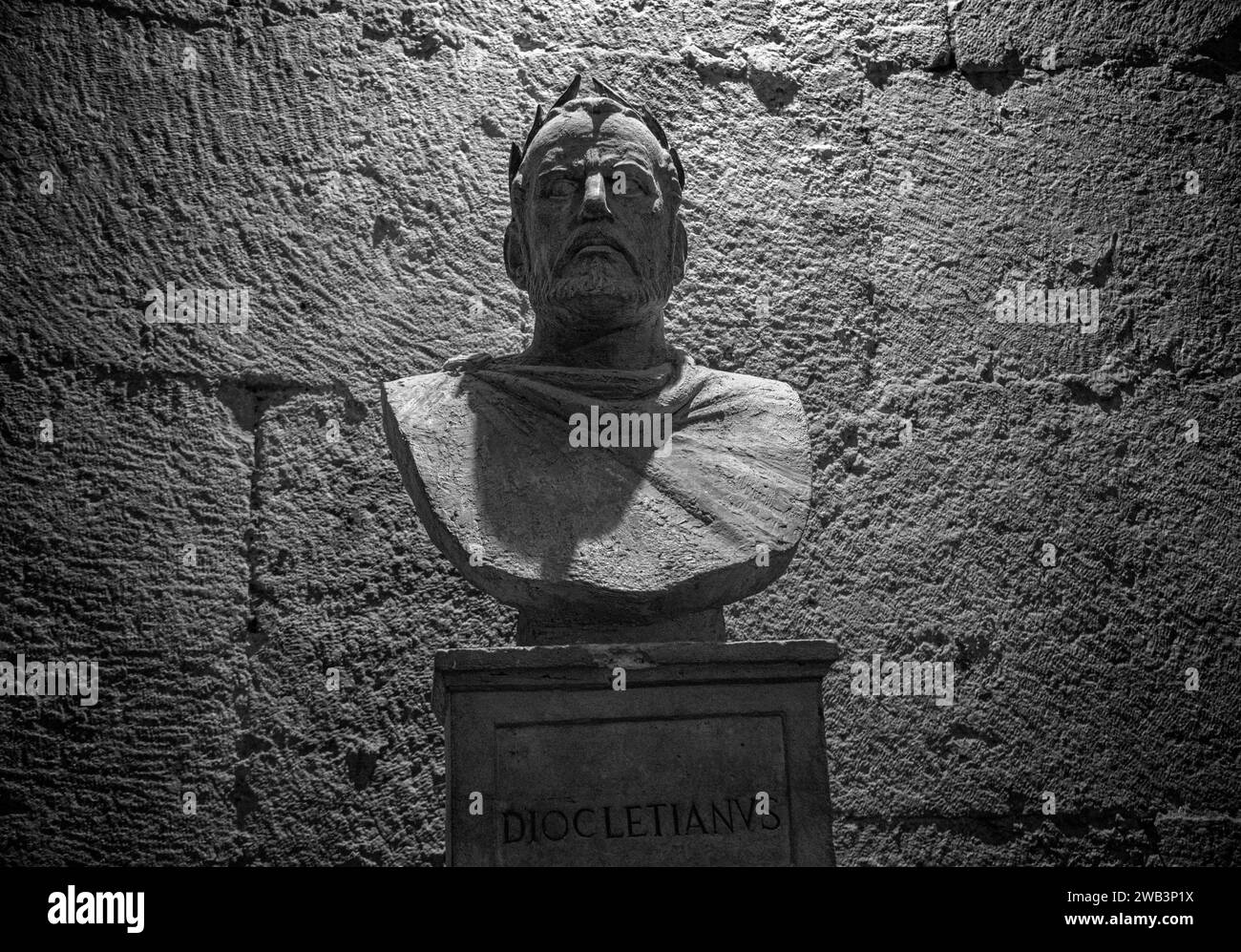 Statue of the Roman Emperor Diocletian Stock Photo - Alamy