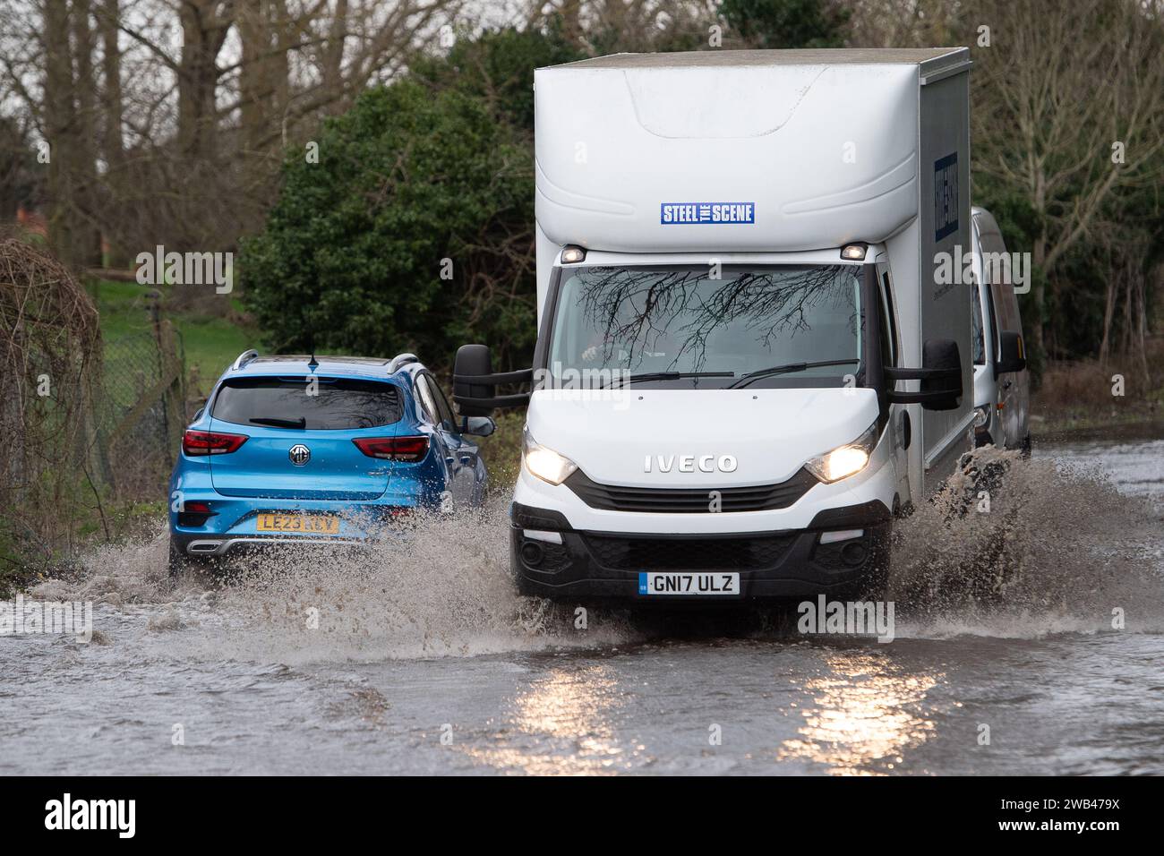 Horton, Wraysbury, Berkshire, UK. 8th January, 2024. Motorists drive