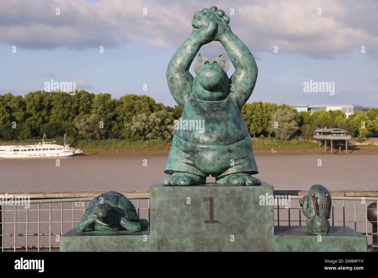 Exhibition on the quays of Bordeaux on the banks of the Garonne river of sculptures of “Le Chat” by the Belgian artist Philippe Geluck. Philippe Geluc Stock Photo