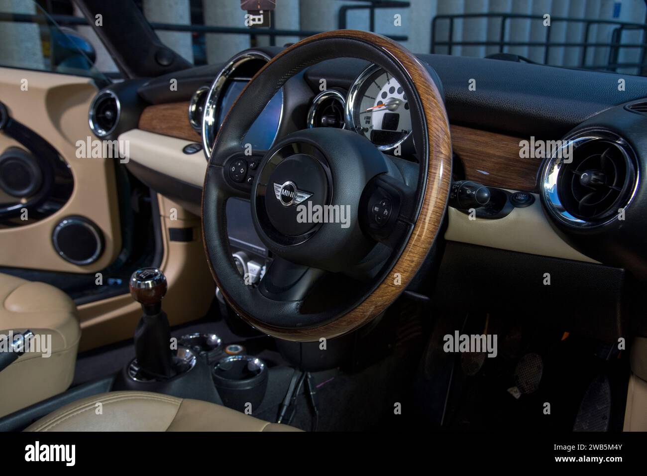 Modified and air bagged R53 Mini Cooper S Stock Photo - Alamy