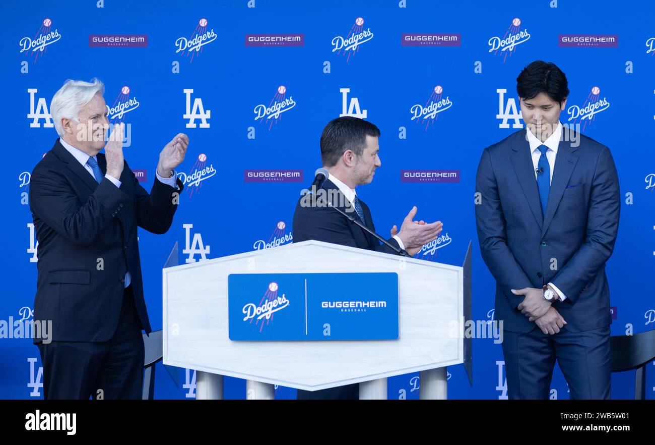 Los Angeles, USA. 14th Dec, 2023. Dodgers owner, Mark Walter (L) and ...