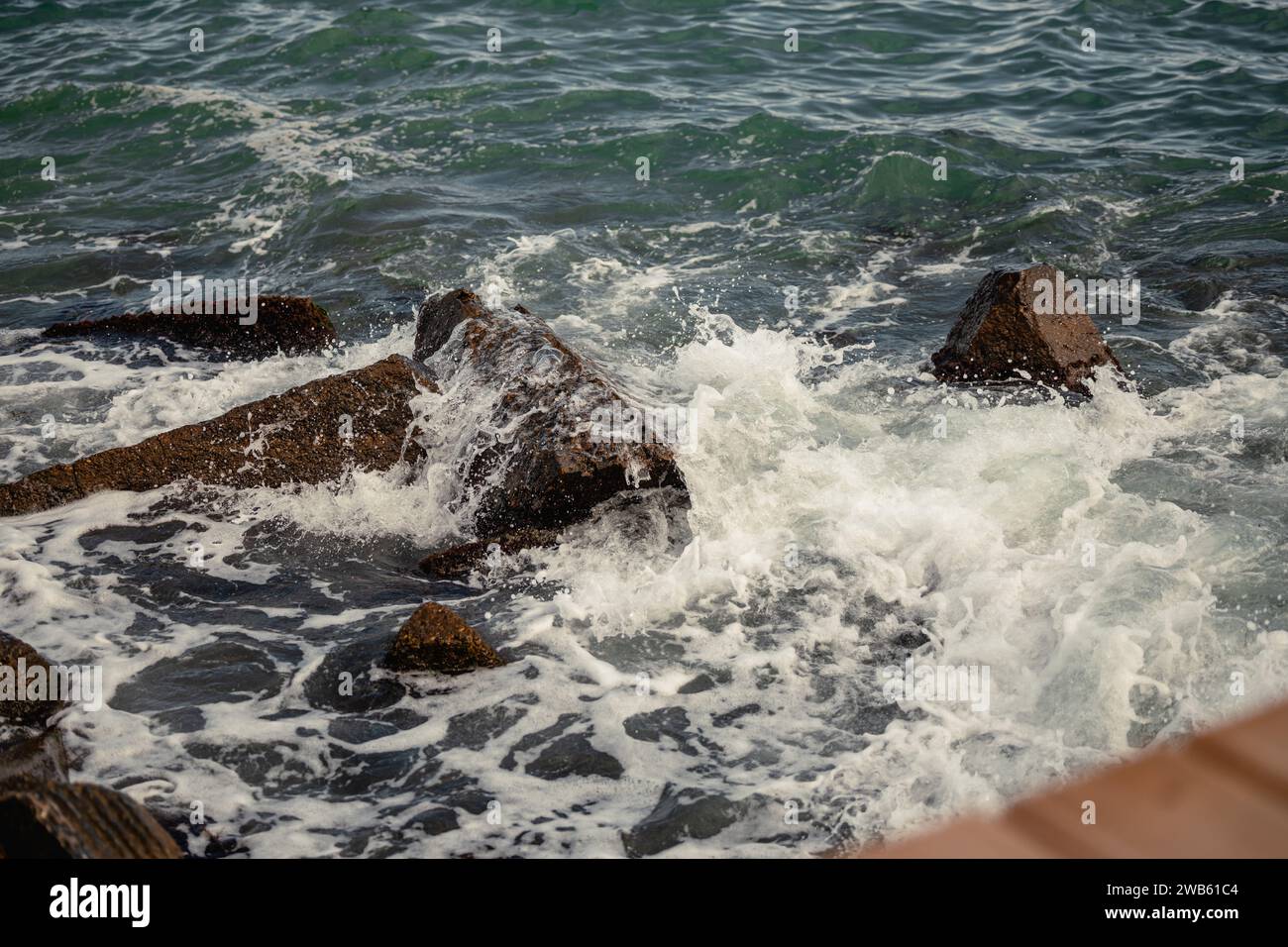 White storm waves crashing onto hi-res stock photography and images - Alamy