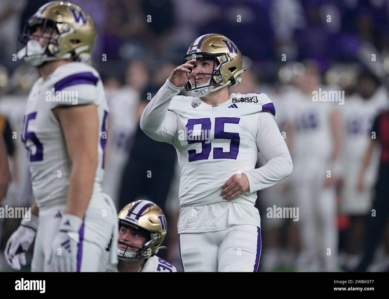 Houston, United States. 08th Jan, 2024. Washington Huskies place kicker