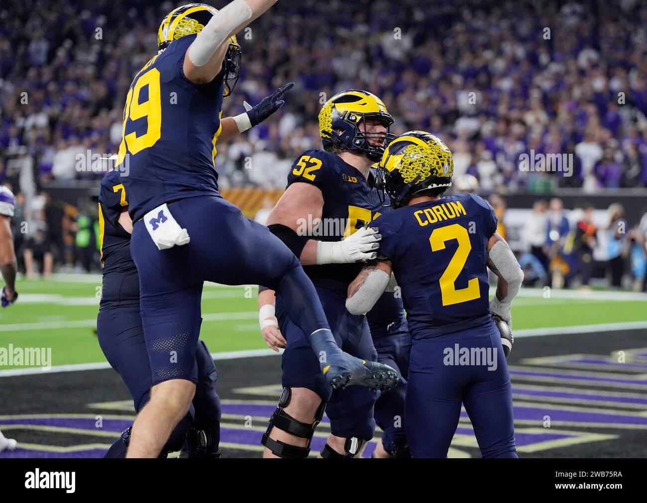 Houston, United States. 08th Jan, 2024. Michigan Wolverines running