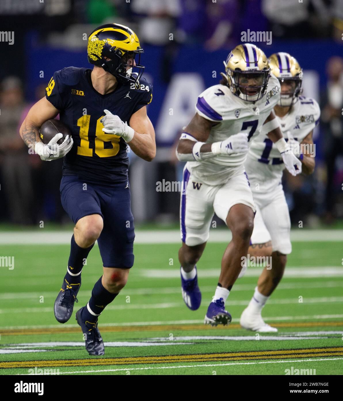 Houston, Texas, U.S.A. 8th Jan, 2024. Michigan player 18 TE COLSTON