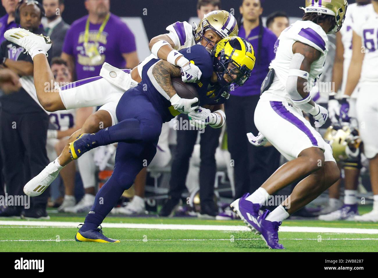 Houston, TX, USA. 8th Jan, 2024. Michigan Wolverines Running Back Blake ...