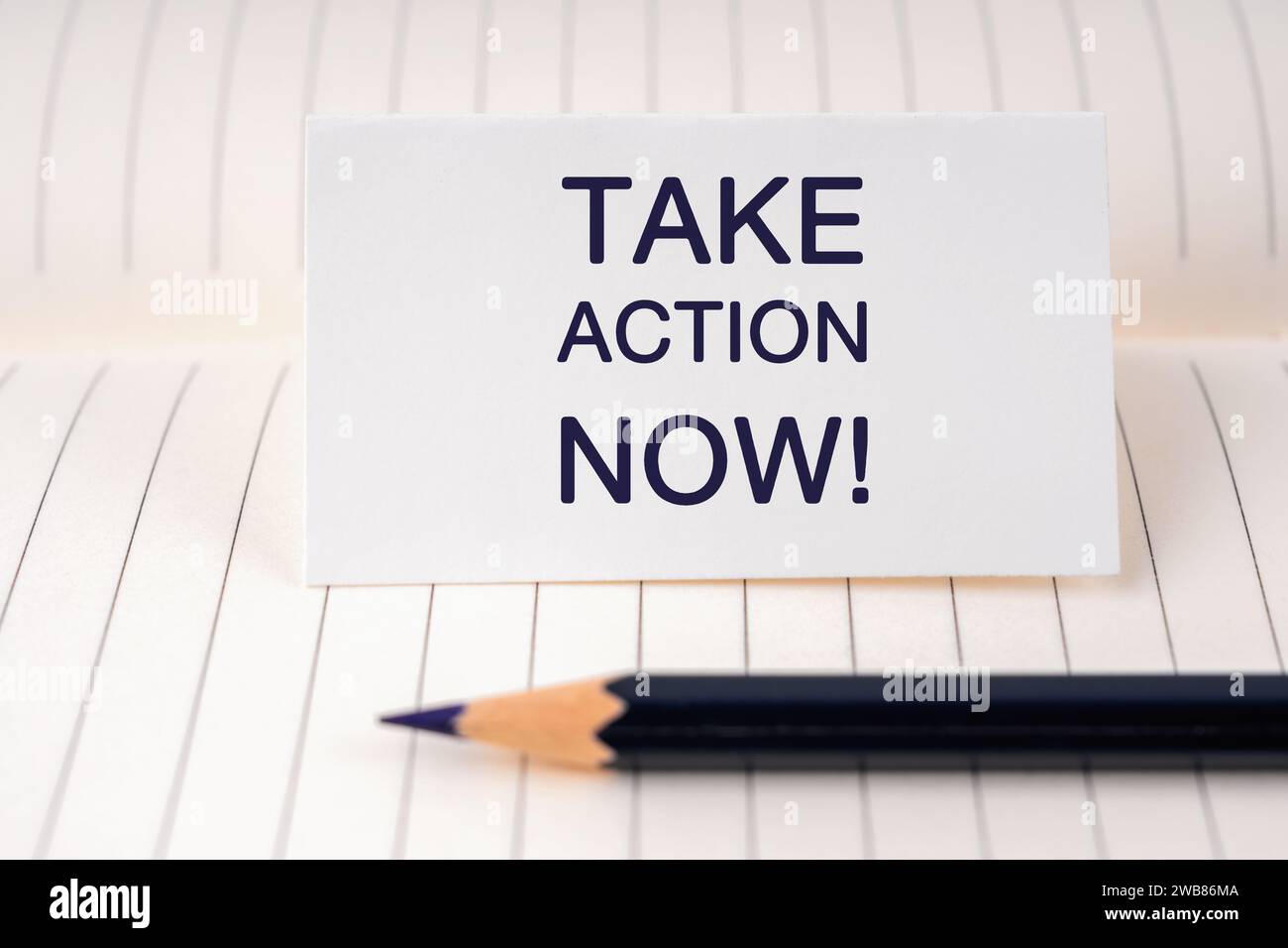 Note Now. Image Time now reminder note hi-res stock photography and images - Alamy