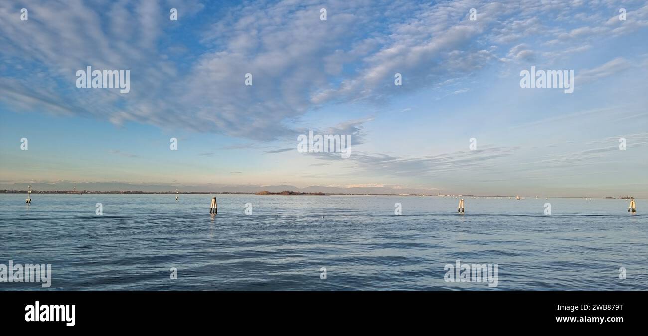 Tranquil sea backdrop hi-res stock photography and images - Alamy