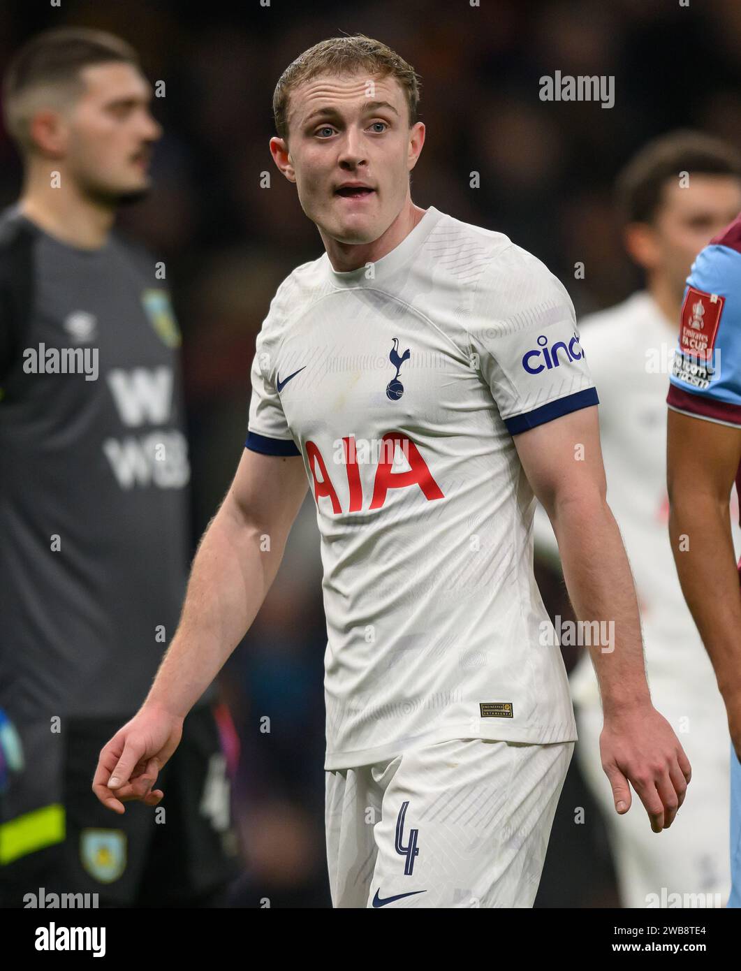 05 Jan 2024 - Tottenham Hotspur v Burnley - FA Cup Round 3 - Tottenham Hotspur Stadium. Tottenham's Oliver Skipp in action.  Picture : Mark Pain / Alamy Live News Stock Photo