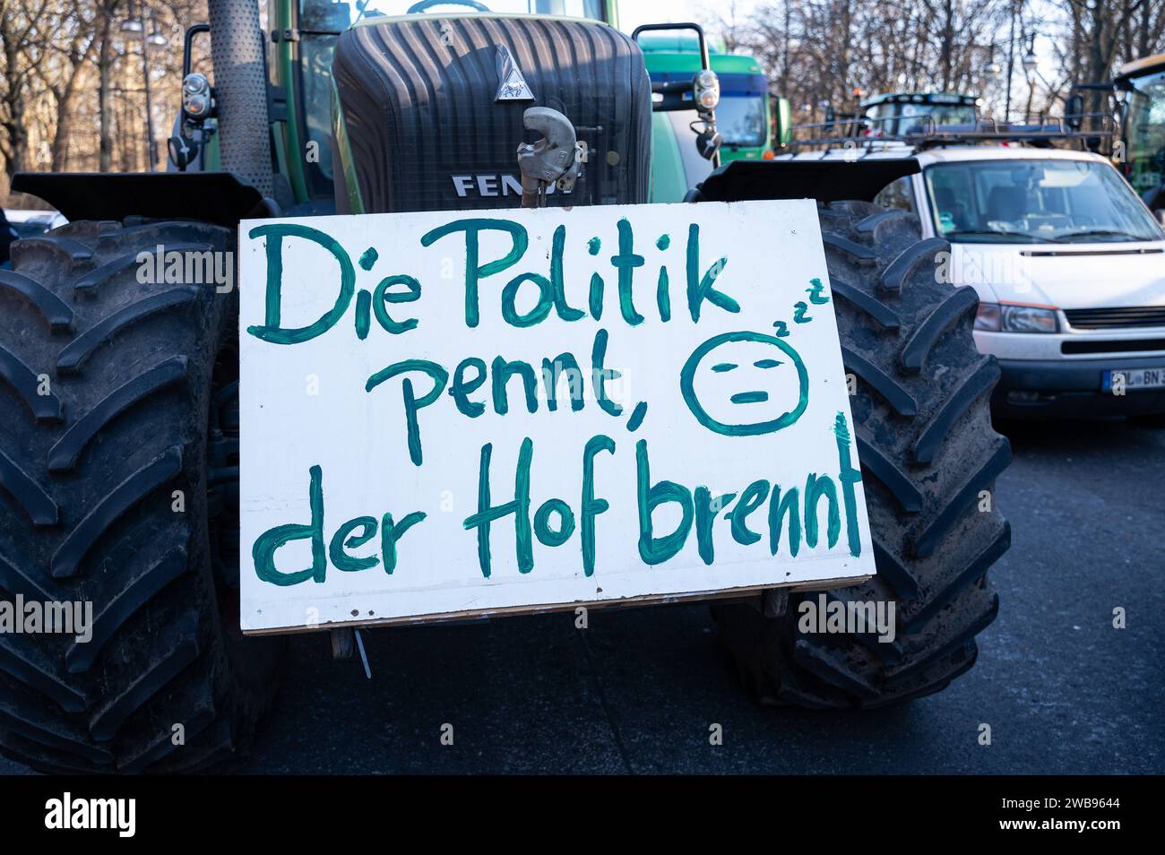 08.01.2024, Berlin, Germany, Europe - Farmers and craftsmen participate with tractors and trucks in a protest of the Free Farmers association. Stock Photo