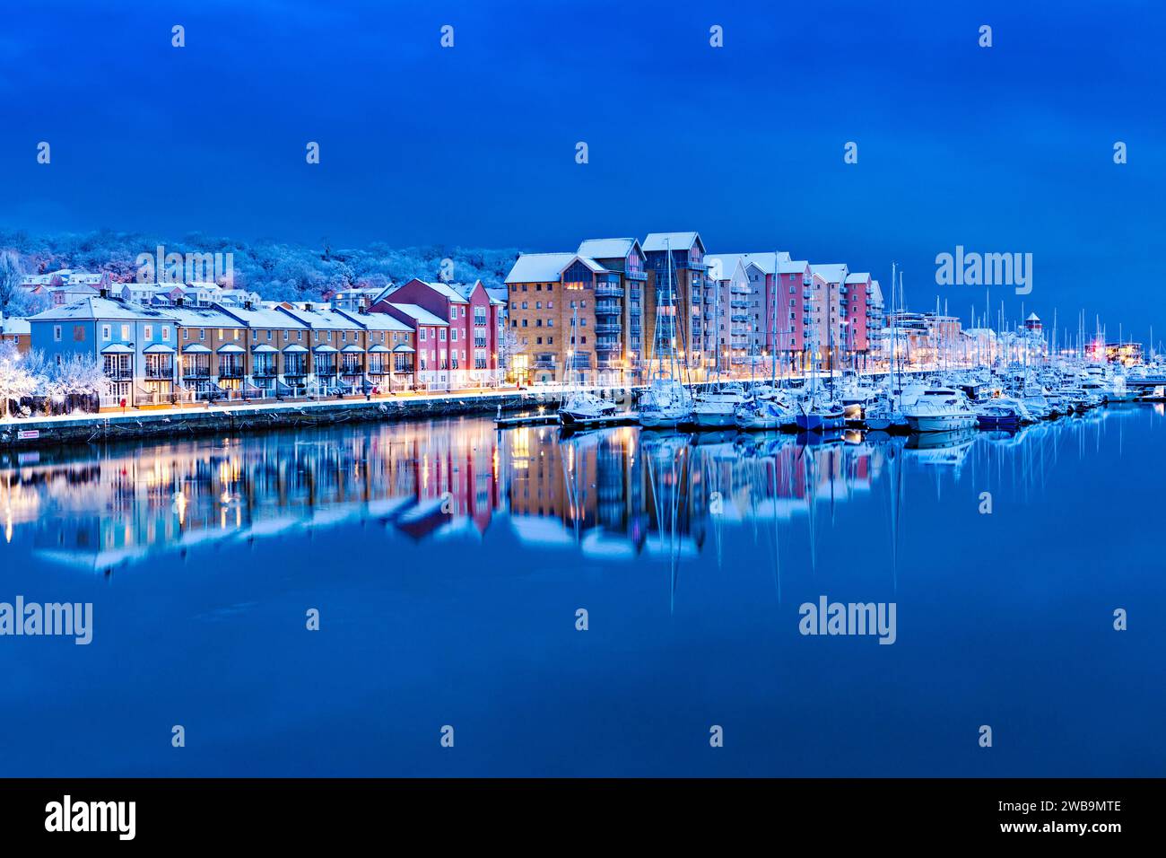 Overnight snowfall at Portishead Marina Stock Photo Alamy