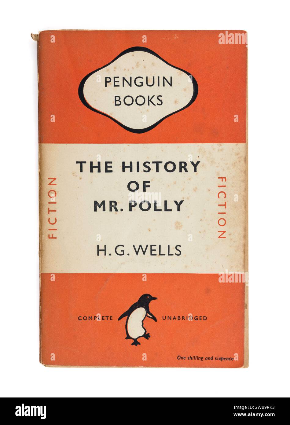 Cover of old Penguin paperback edition of The History of Mr Polly by HG Wells Stock Photo