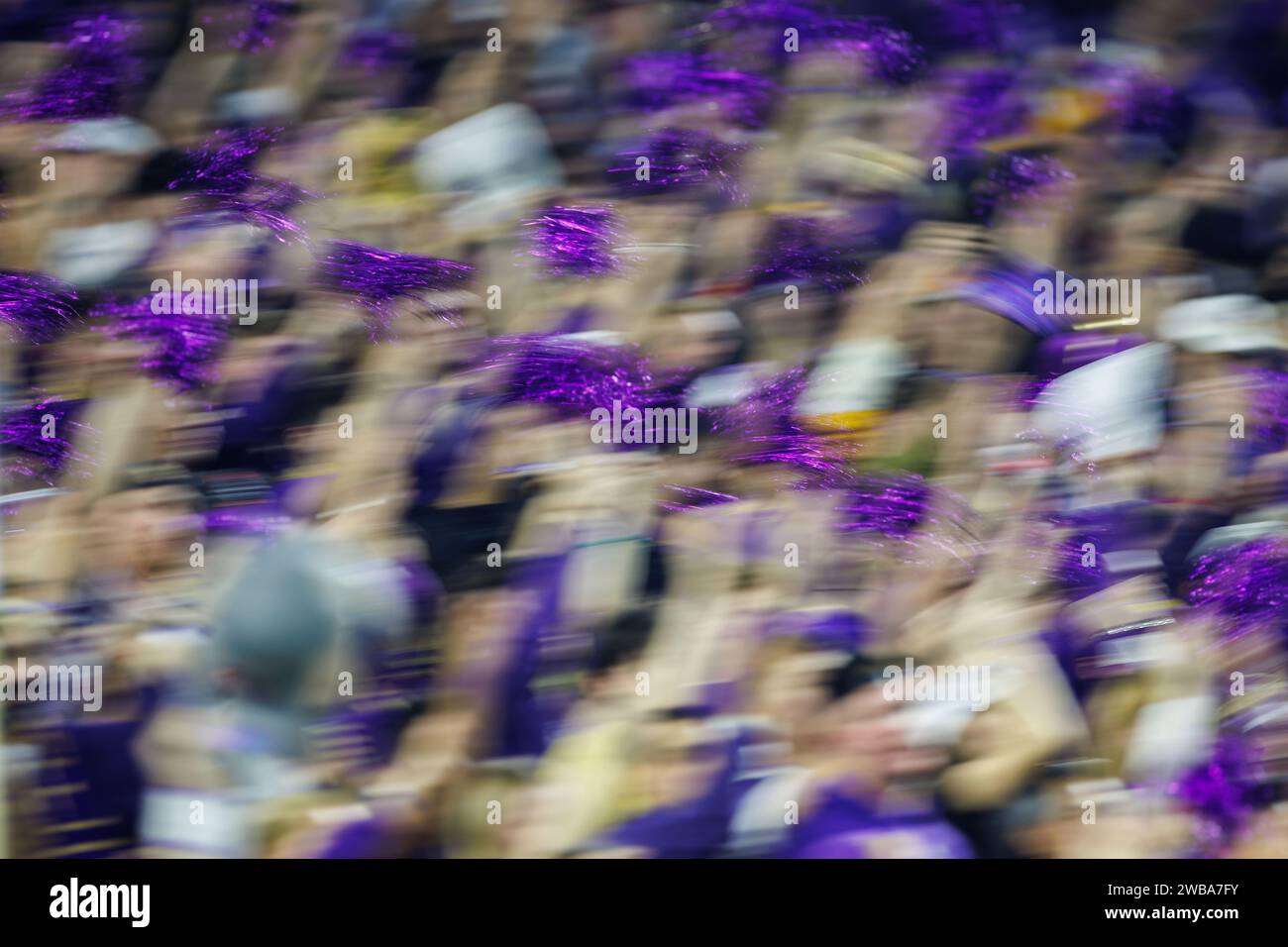 Houston, Texas, USA. 08th Jan, 2024. A slow shutter speed view as