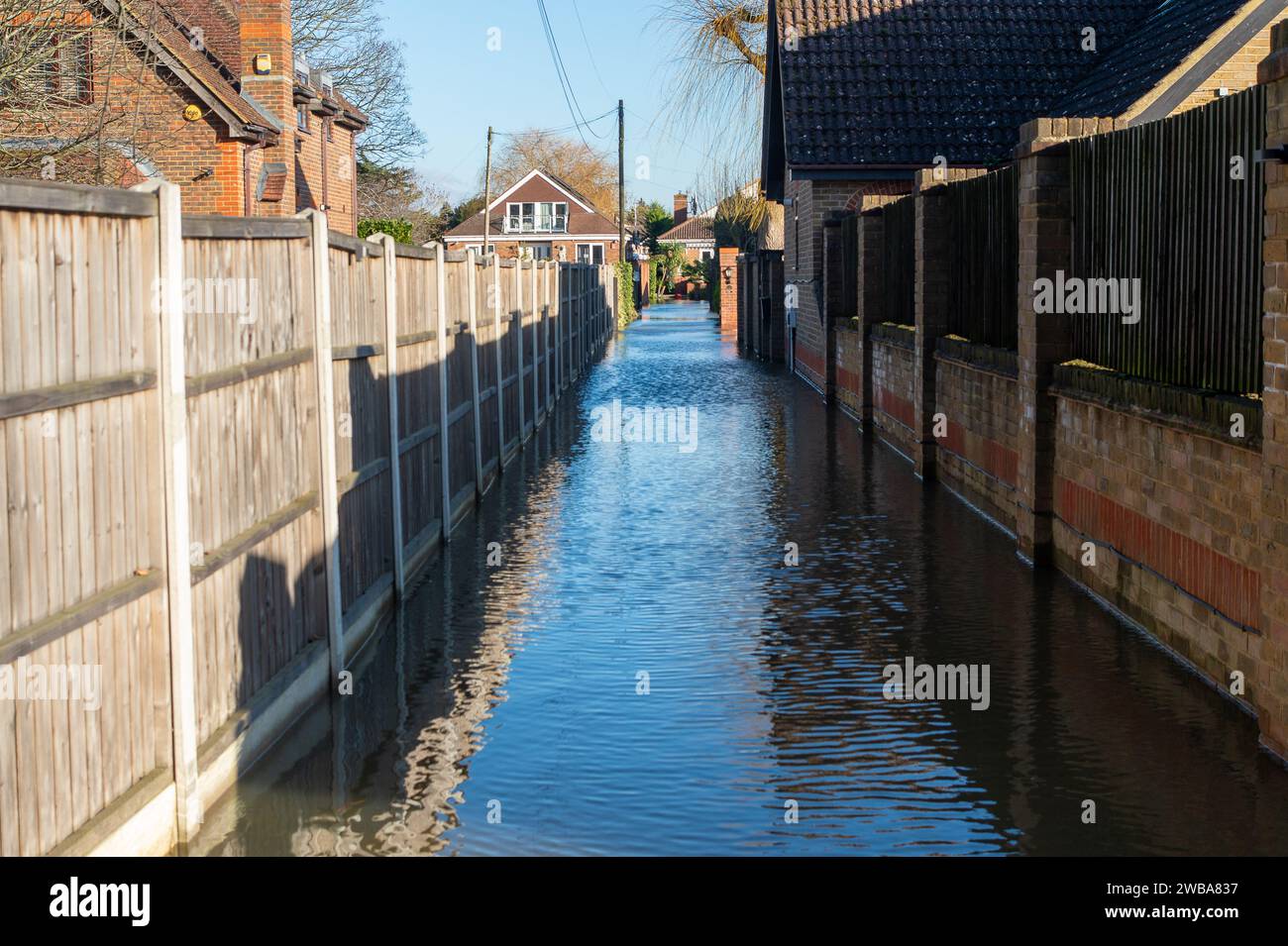 Staines upon Thames, Surrey, UK. 9th January, 2024. A closed road due to floodwater in Staines