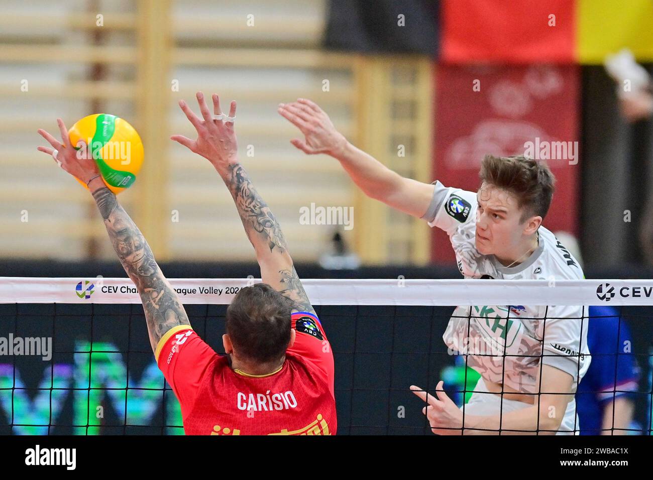Ceske Budejovice, Czech Republic. 09th Jan, 2024. Erik Hors of Luneburg, right, in action during the men's volleyball Champions League, Group D, 5th round game VK Jihostroj Ceske Budejovice vs SVG Luneburg in Ceske Budejovice, Czech Republic, January 9, 2024. Credit: Vaclav Pancer/CTK Photo/Alamy Live News Stock Photo