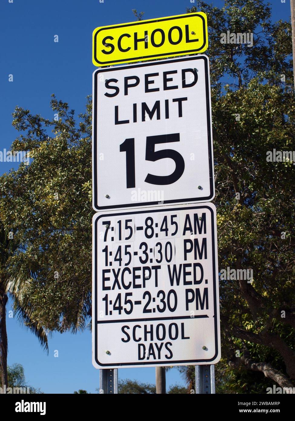 School zone speed limit sign in Miami, Florida (Speed limit 15 milesperhour Stock Photo Alamy