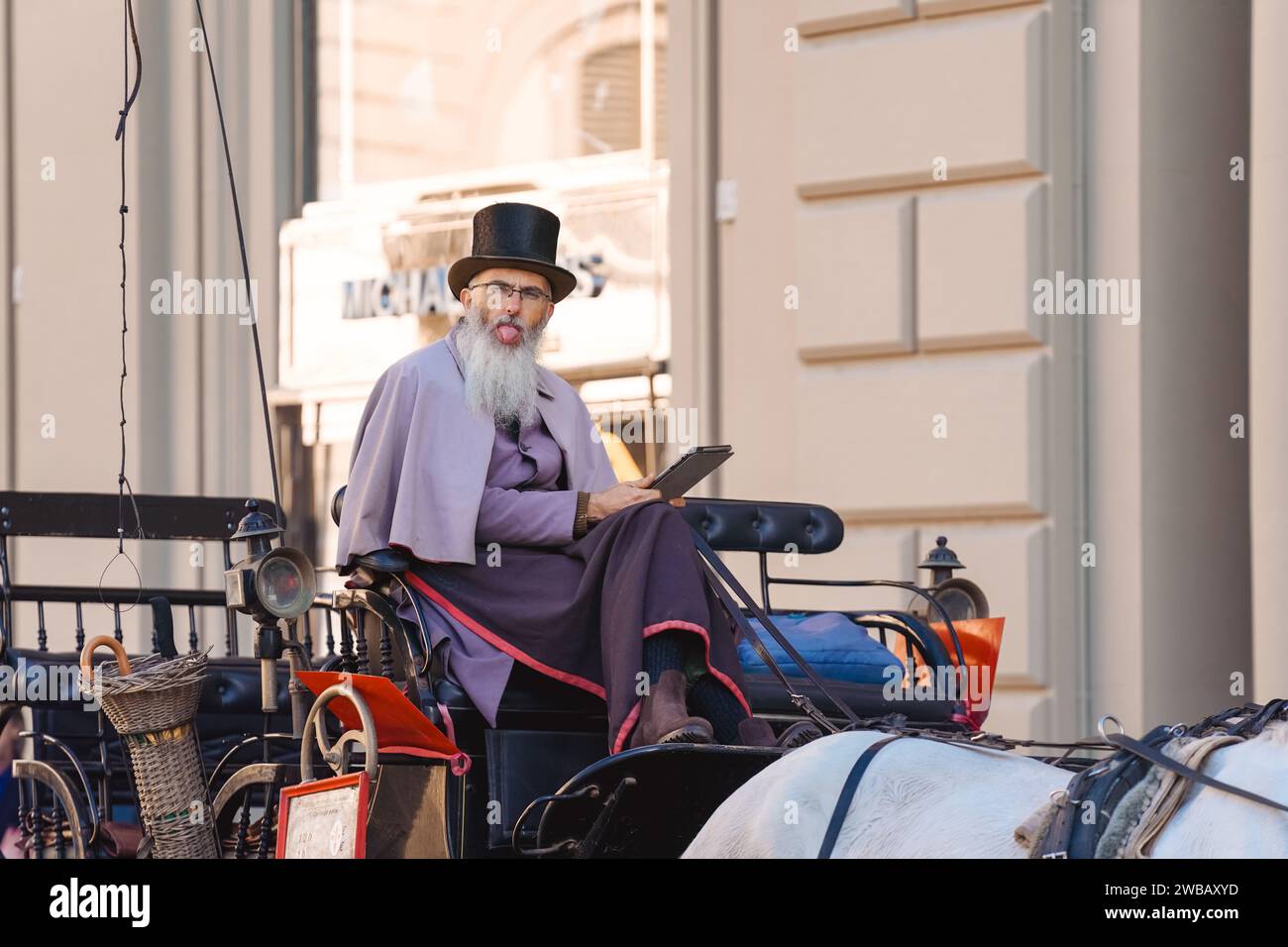Horse drawn carriage florence hi-res stock photography and images - Alamy