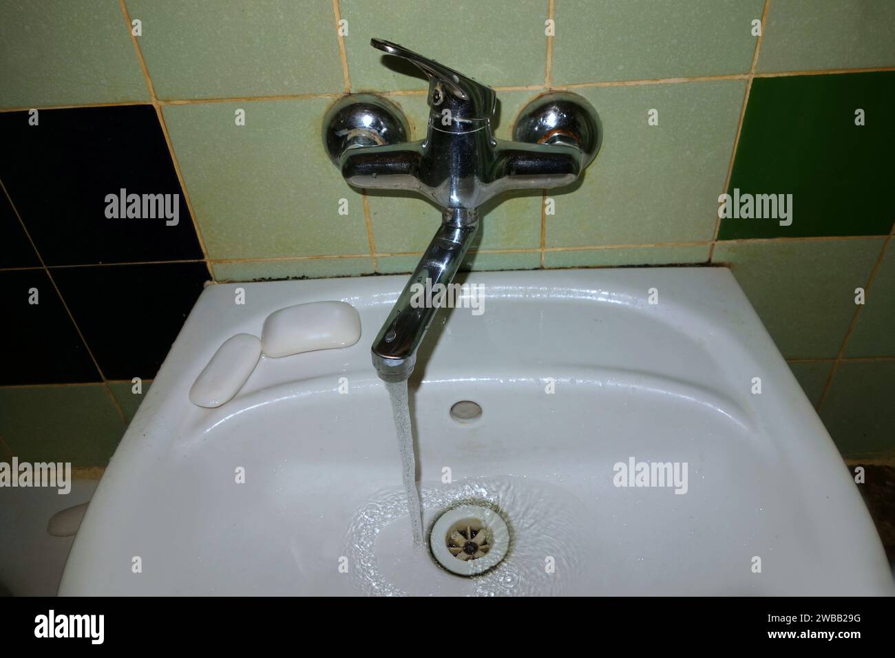 Water leaking room hires stock photography and images Alamy