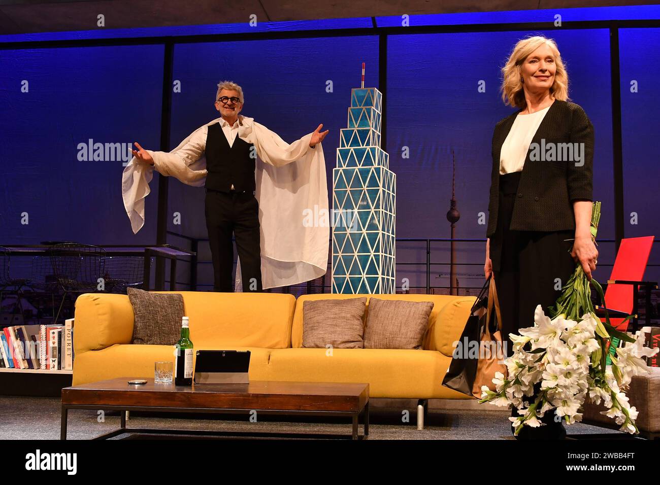 Spannende Mnchen Deutsches Theater Programm Bild