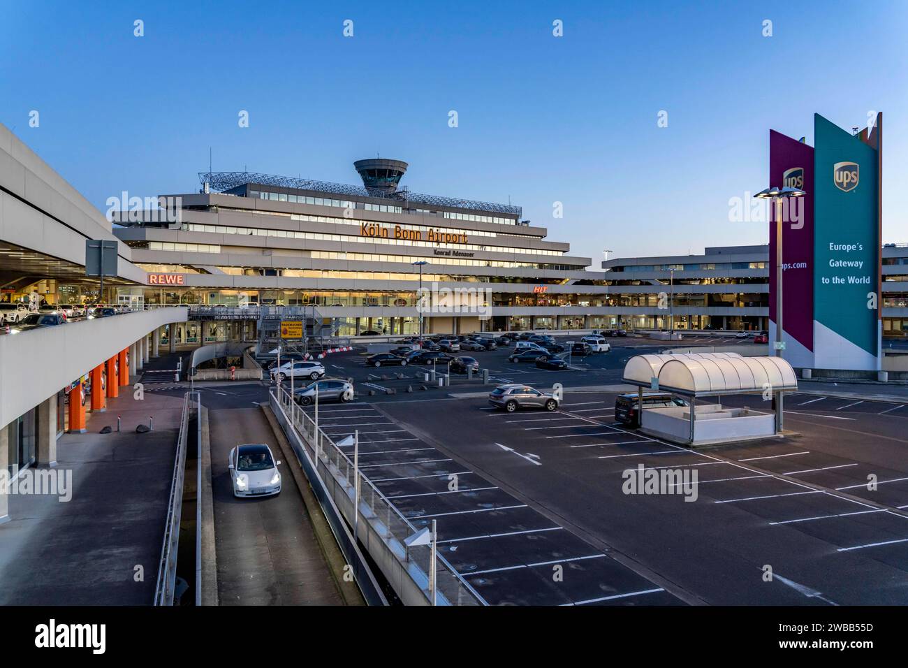 AirNav: KGWW - Wayne Executive Jetport Airport visual data 6