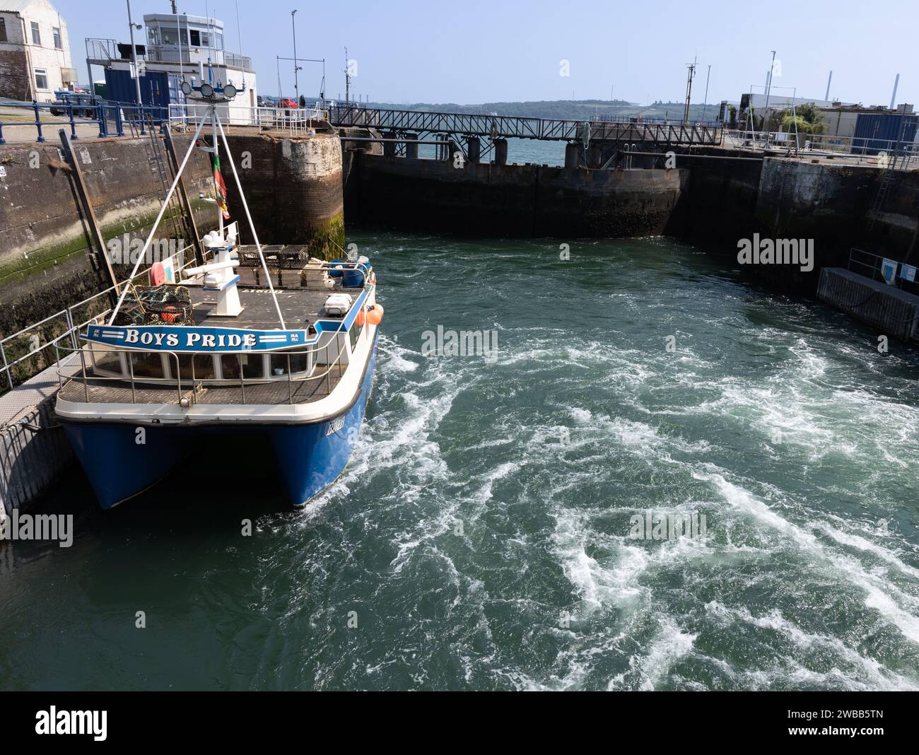 Marina gates hires stock photography and images Alamy