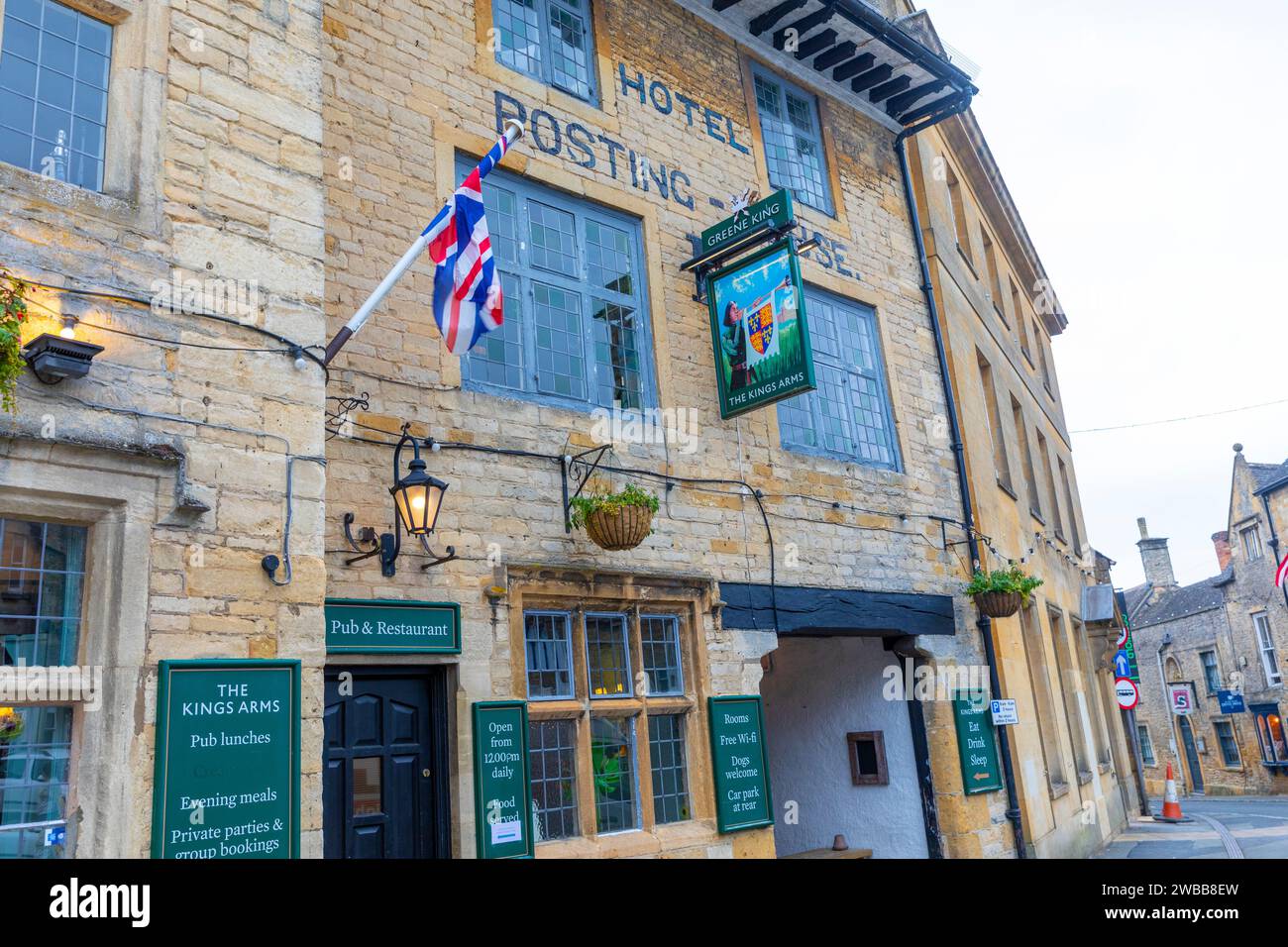 Stow on the Wold cotswolds, Kings Arms public house and hotel posting house stone buildings,England,UK,2023 Stock Photo