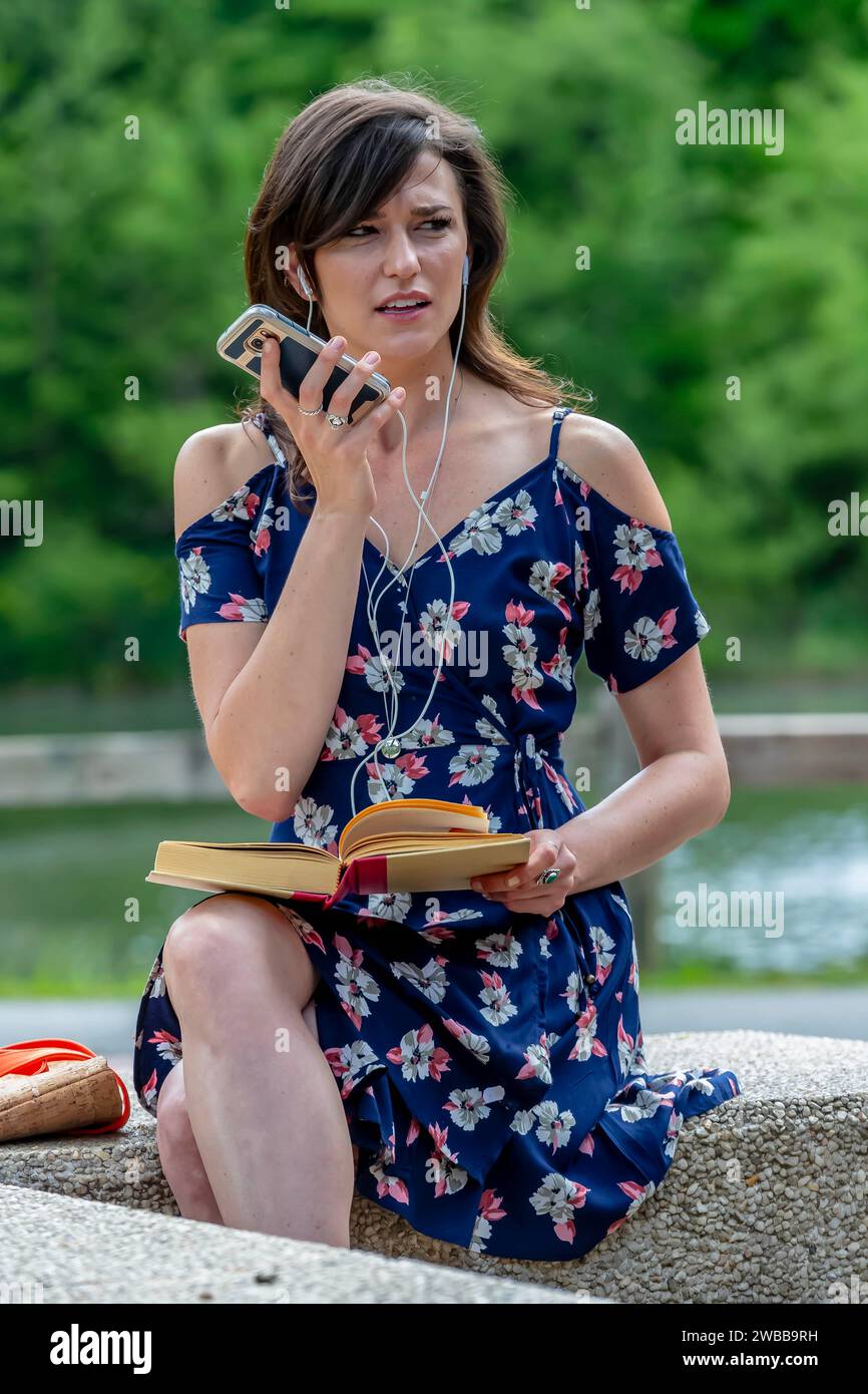 Daily routine campus hi-res stock photography and images - Alamy