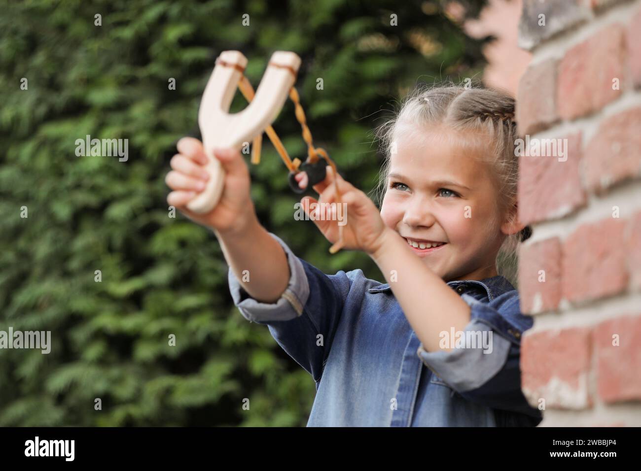 Sling+shot hi-res stock photography and images - Page 22 - Alamy