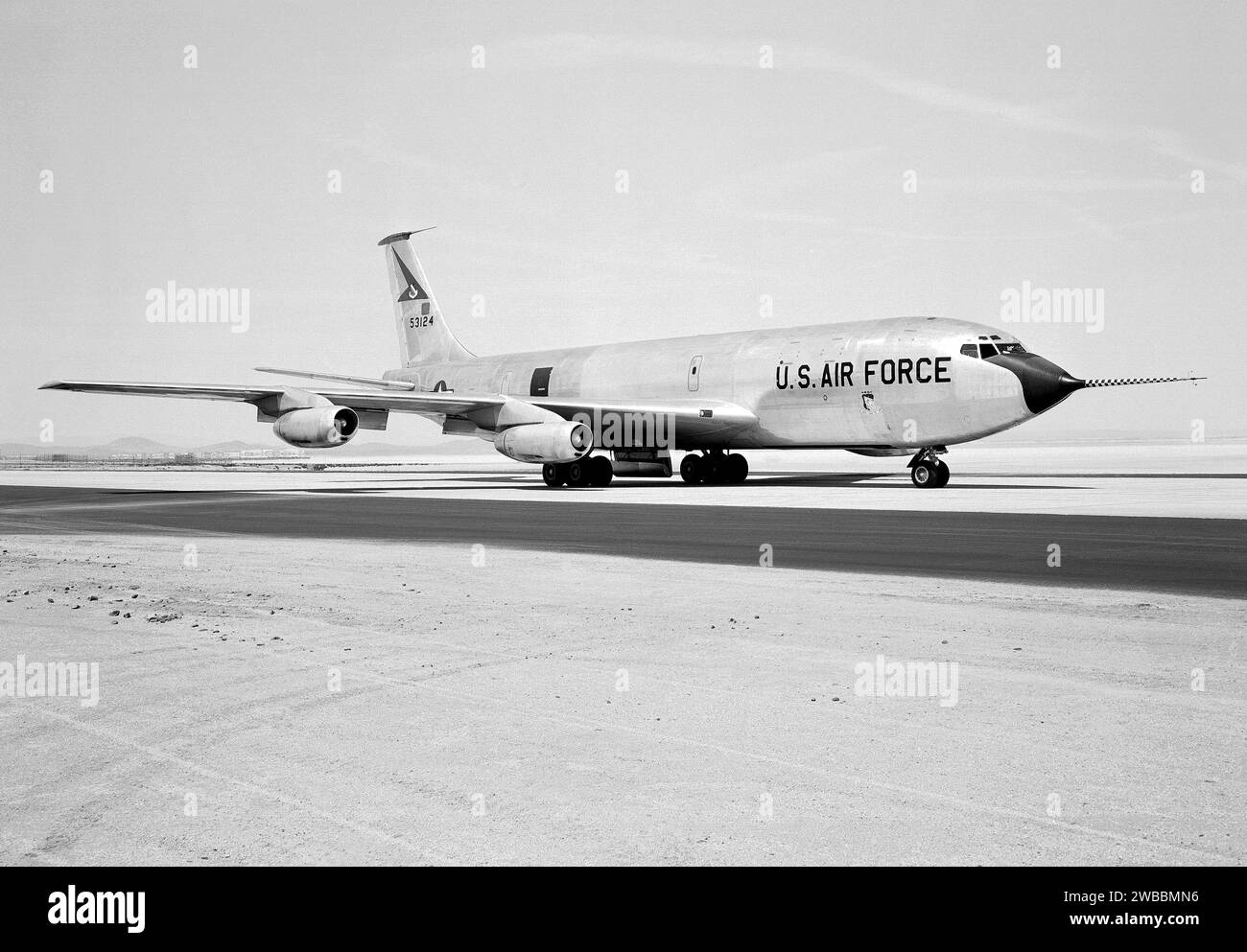 U.S. Air Force Boeing KC-135 Stratotanker, Edwards Air Force Base, Edwards, California, USA, NASA, 1958 Stock Photo