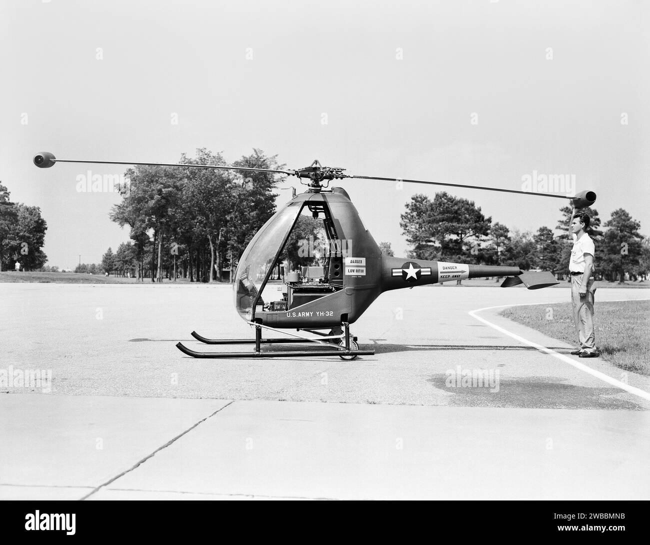 U.S. Army YH 32 Helicopter, NASA Langley Research Center, Hampton, Virginia, USA, National Advisory Committee for Aeronautics , 1957 Stock Photo
