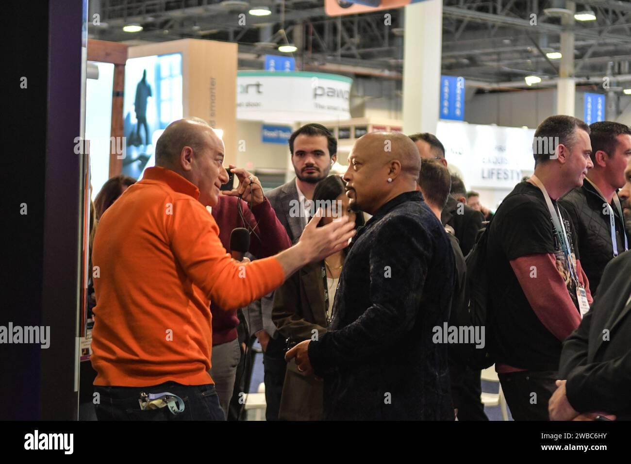 Las Vegas, NV, USA. 9th Jan, 2024. Daymond John AT AWOL Vision booth at