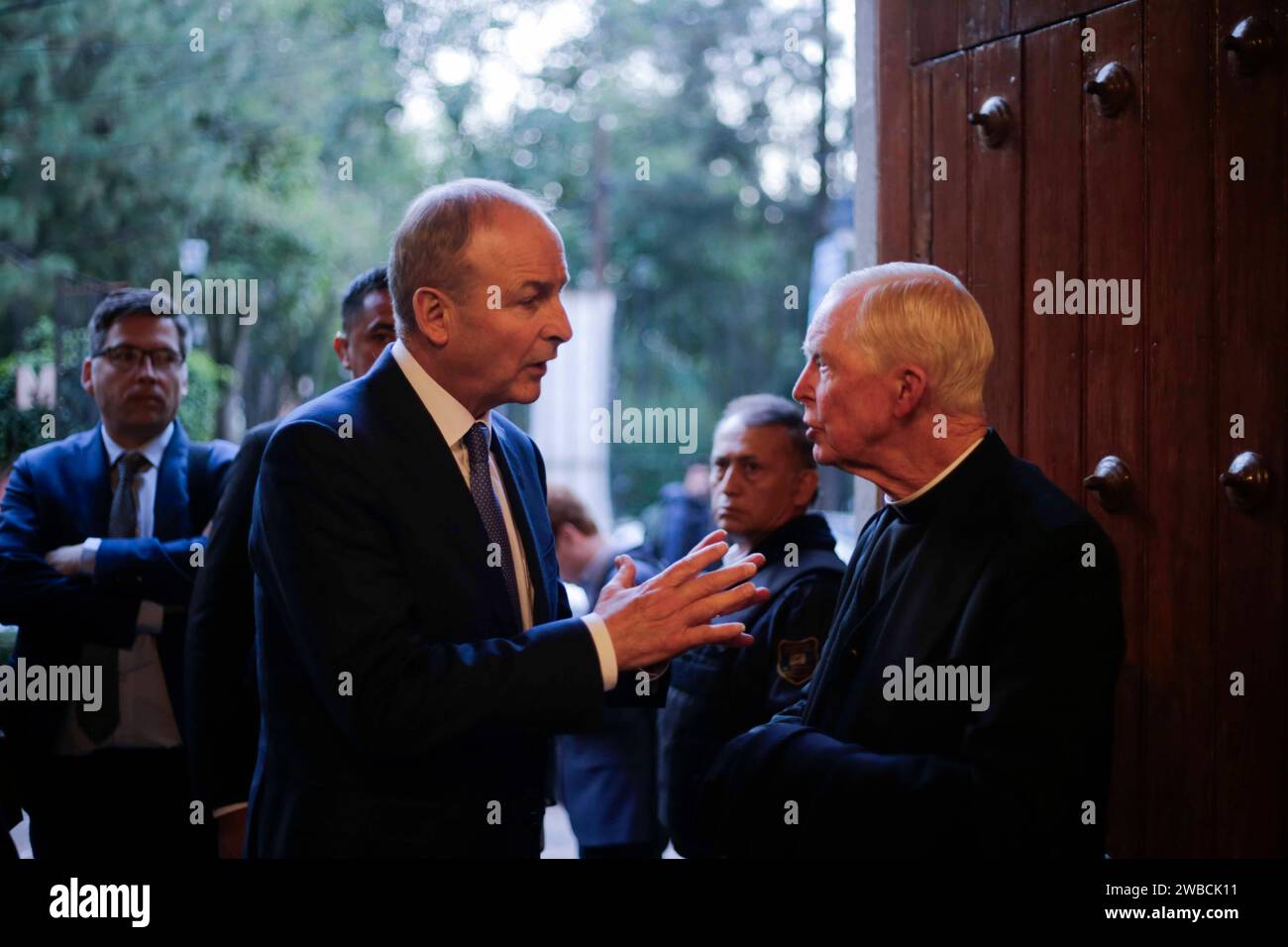 Mexico City, Mexico. 09th January 2024. The Tánaiste (Deputy Prime Minister of Ireland) and Minister for Foreign Affairs and Defence, Micheál Martin, arriving at the Casa del RISCO Museum and being greeted by an Irish priest. Credit: Luis E Salgado/Alamy Live News Stock Photo