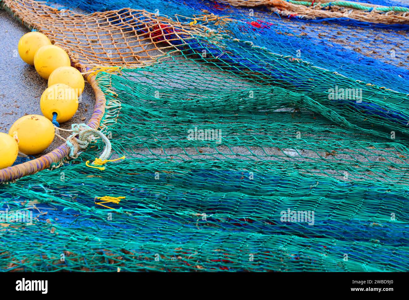 © Sylvestre/MAXPPP - vilanova, Spain. 08th Jan, 2024. ; bord de mer, filets de péche - Different views of the city of Vilanova in Spain Credit: MAXPPP/Alamy Live News Stock Photo