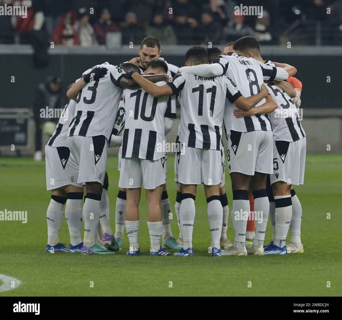 Frankfurt, Deutschland. 30th Nov, 2023. Team von PAOK Saloniki fotografiert beim Fußball Frankfurt, Deutschland. 30th Nov, 2023. Team von PAOK Saloniki fotografiert beim Fußball